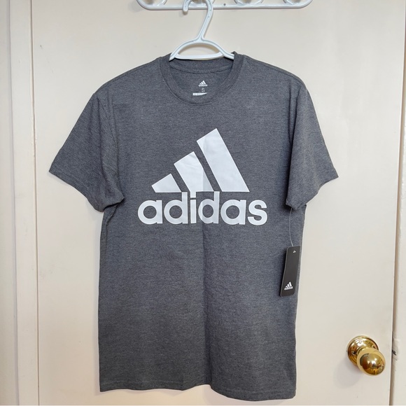 Adidas men/ boy T-shirt, NWT - Picture 2 of 5